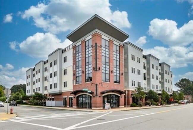 Building Photo - 175 North Ave Unit 407