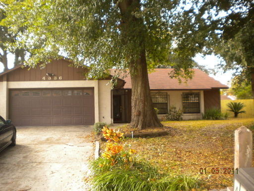 Spacious 3/2 Home with Fireplace - Downtow... - Spacious 3/2 Home with Fireplace - Downtow...