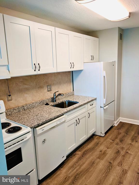 Photo - 2059 Huntington Ave Unit 1403