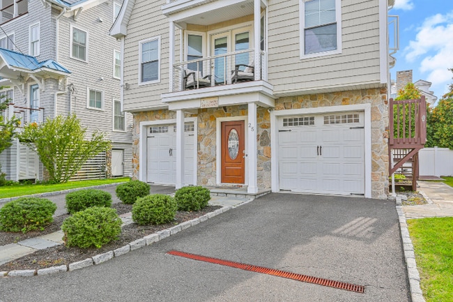 25 Penfield Pl
