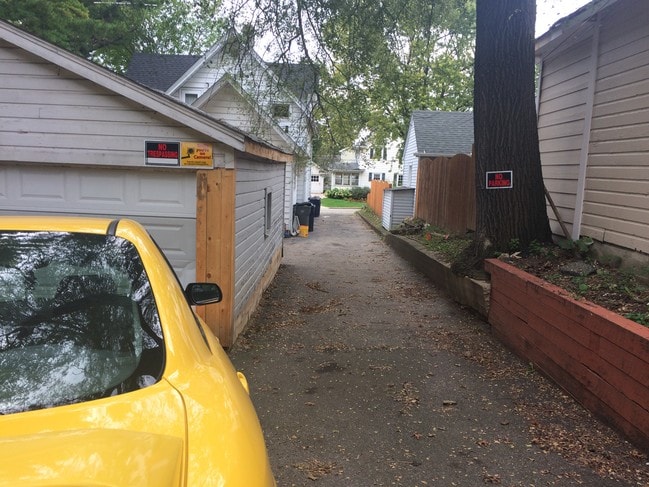 Photo - 520 Lawrence Ave Unit Furnished