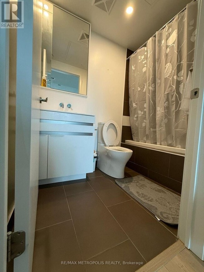 Photo - 197 Yonge St Unité 4408