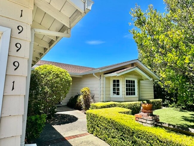 Photo - Lovely Saratoga Single-Level Home in Great Neighborhood!
