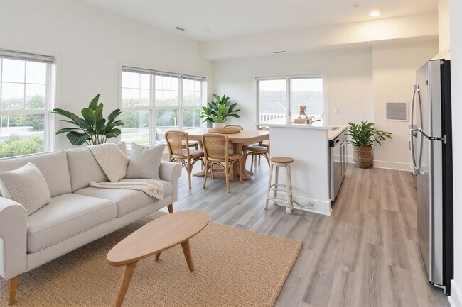 Bay Manor Apartments
