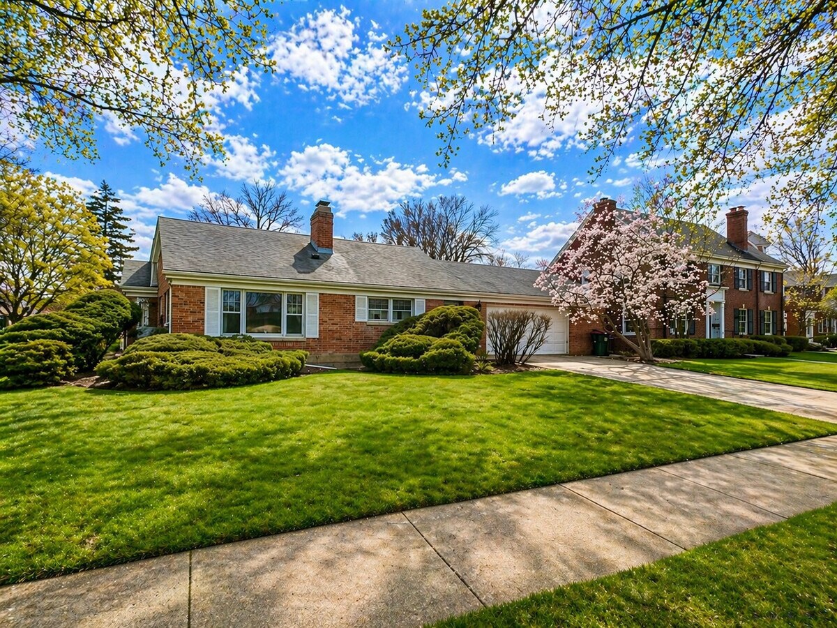 Photo - 200 Cherry St