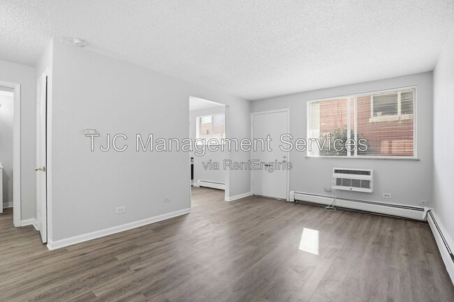 Photo - 970 N Downing St Unit 08