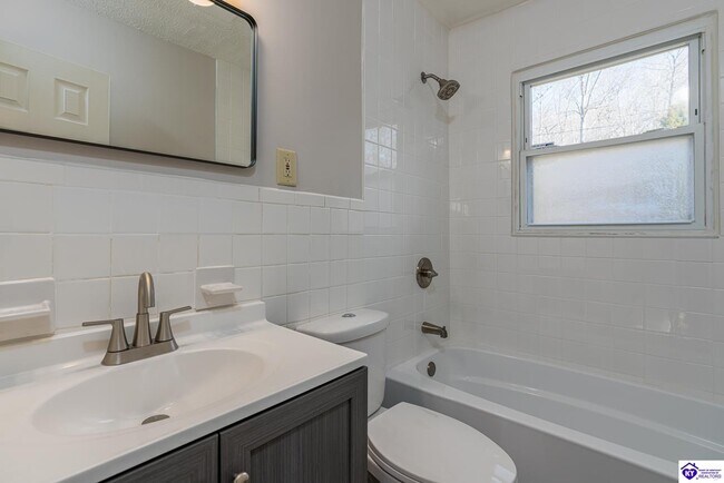 Photo - 7120 Battletown Rd