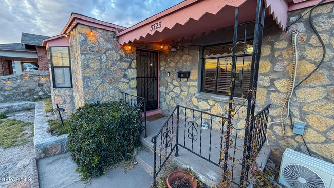 Photo - 3723 Memphis Ave