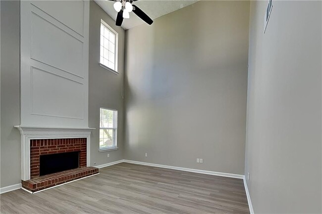 Photo - 1618 Sparrow Wood Ln SW
