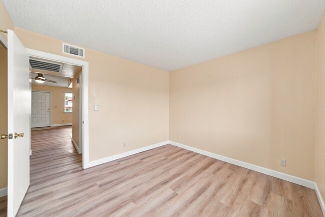 125 Lee Ave Unit A