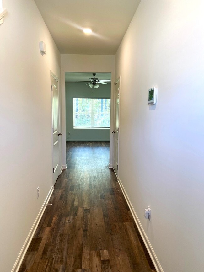 Photo - 252 Chelsea Pk Cir
