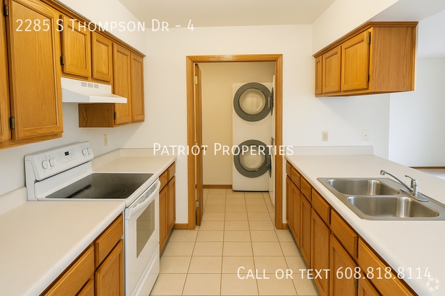 Building Photo - 2285 S Thompson Dr Unit 4 Rental