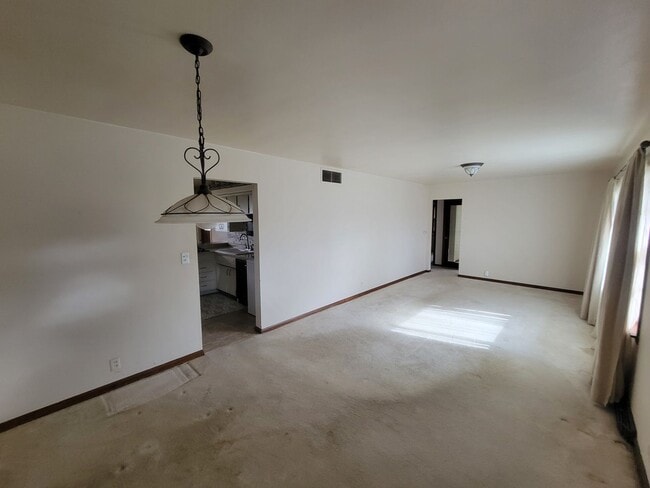 Photo - 3 Bed 1 Bath Home for RENT
