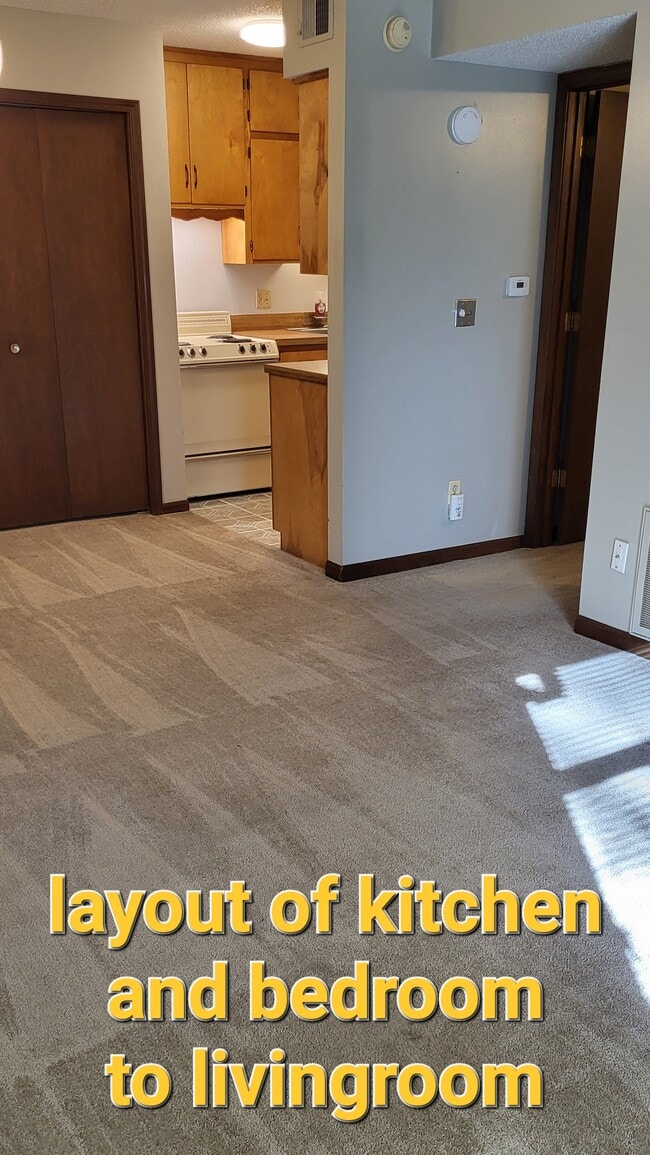 Building Photo - 162 Oak Hill Cluster Unit 162