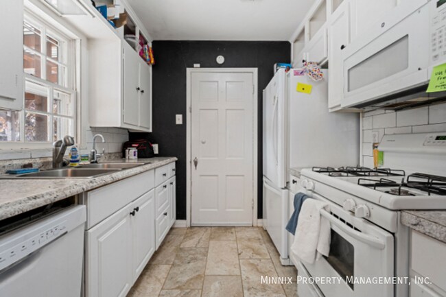 Photo - 2511 28th. St. (LO)-