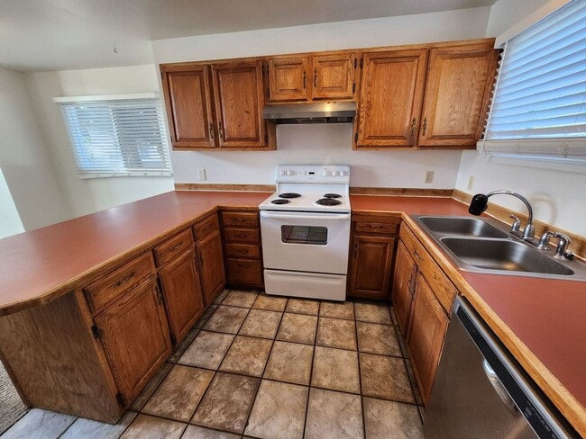 Photo - 1140 Magic Lamp Way Unit 1140 Magic Lamp Way,