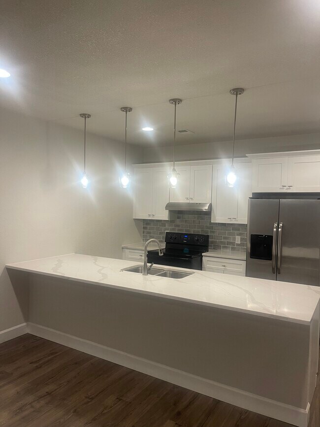 KITCHEN - 3868 Grand Baker St Apartments