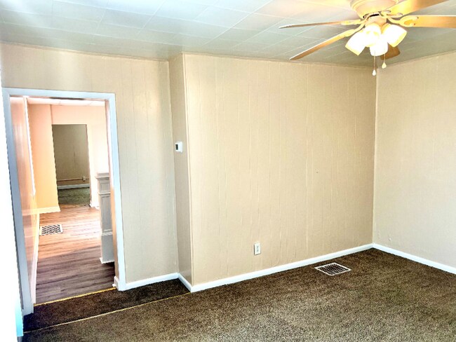 Photo - 568 Conrad Ave Casa