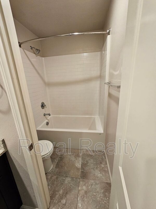 1171 Twincrest Ave Unit Room Three