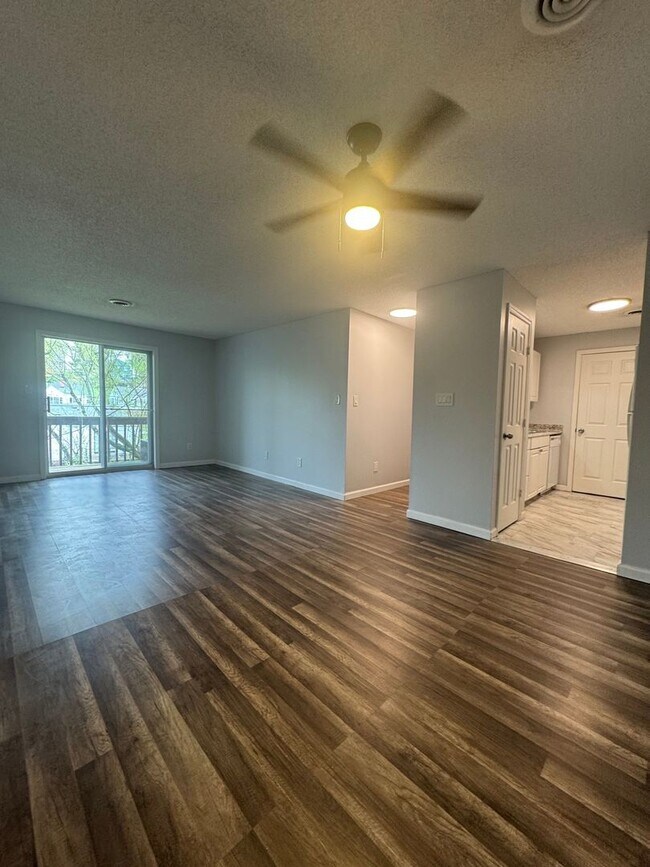 Creekview Apartments - Kingsport, TN