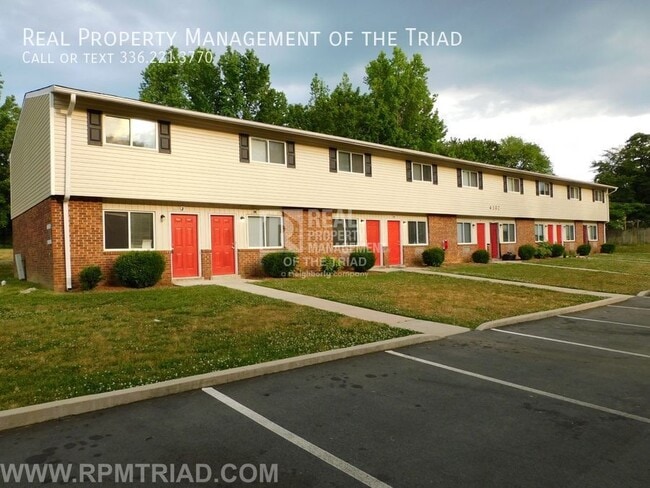 Photo - 4302 Parker St Apartment Unit G