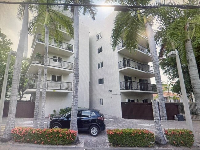 Building Photo - 1918 Brickell Ave Rental