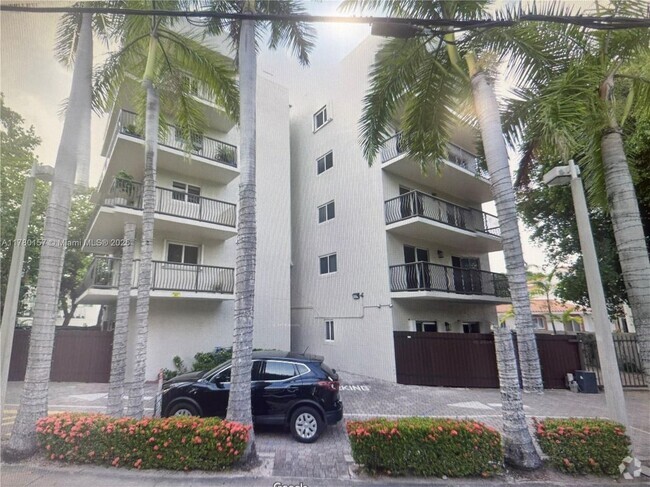Building Photo - 1918 Brickell Ave Rental