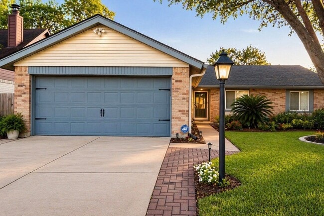 Building Photo - 8015 Windy Creek Dr