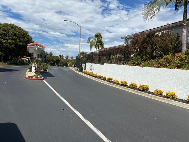 2010 W San Marcos Blvd