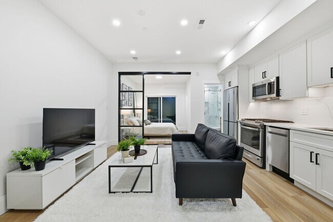 Photo - Brand-New Adams Morgan Boutique Living with Walk Score 99!