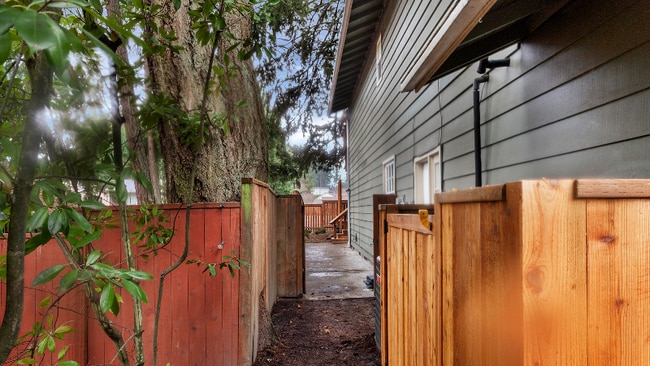 Photo - 15270 SW Springdale Ct