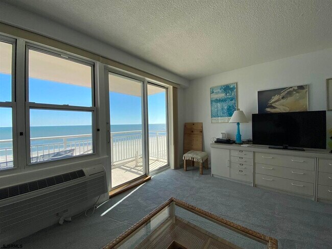 9400 Atlantic Ave Unit 913