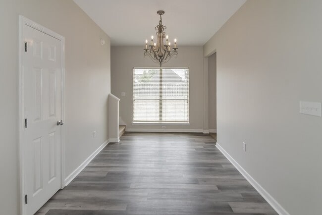 Photo - 449 Park Lake Dr