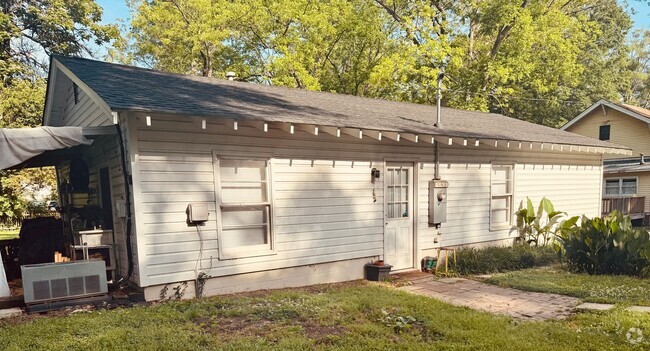 Building Photo - Boulevard Two Bedroom Unit BLVD 565-2 Rental