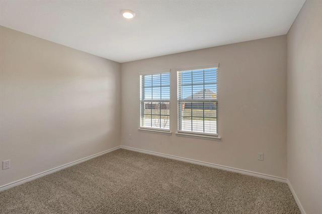 Photo - 2110 Hummingbird St