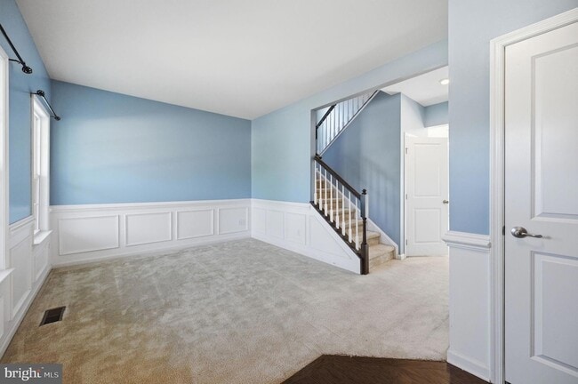 Photo - 687 Blossom Tree Rd