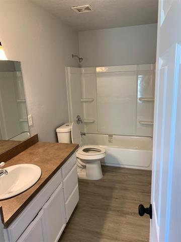 Photo - 439 S 4th St