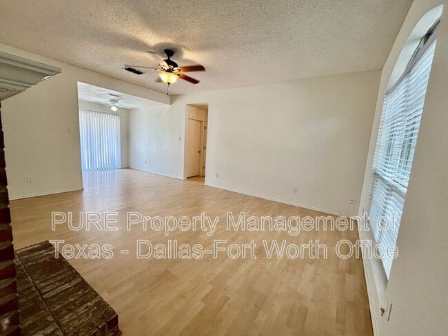 Photo - 824 Blue Ridge Dr