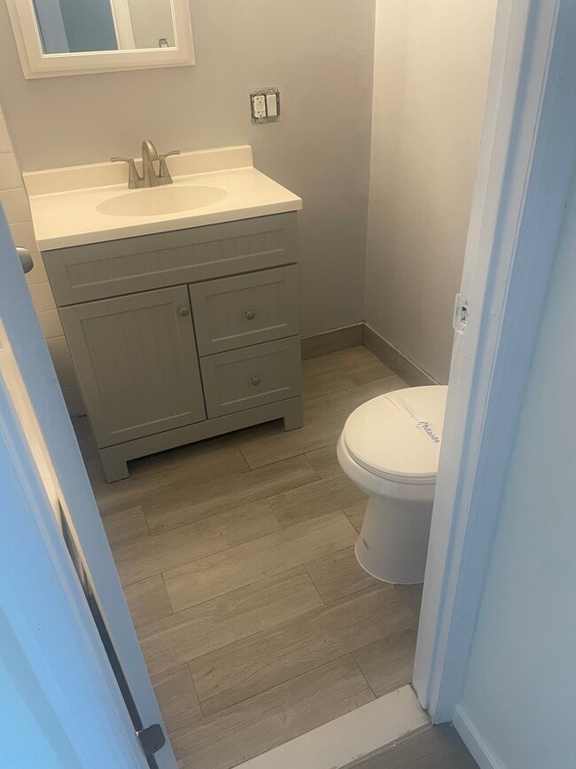 Photo - 10 Briarwood Rd Unit 2