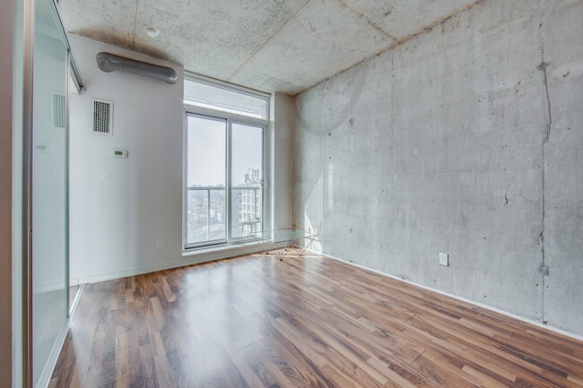 Photo - 150 Sudbury St