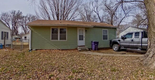 Building Photo - 3D Tour Available - Washer & Dryer Include... Rental