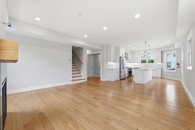 Building Photo - 603 Springfield Ave