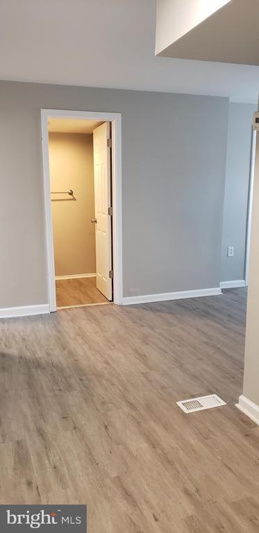 Photo - 403 W 6th St Unit 4