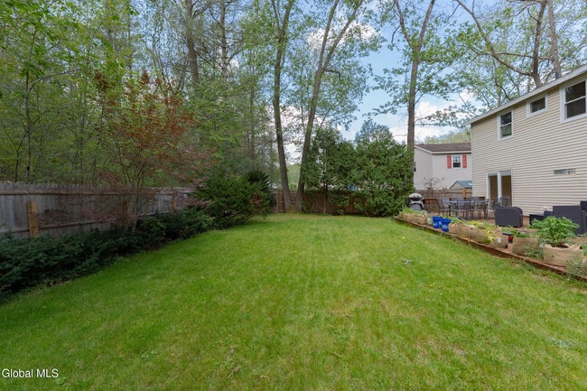 Photo - 3 Heather Ln