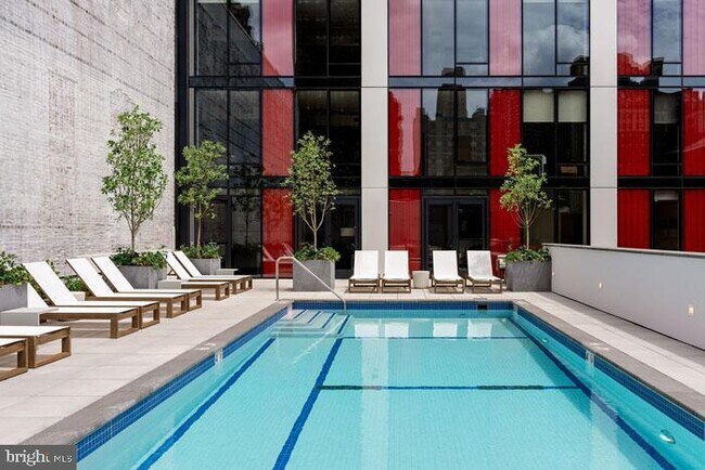 Building Photo - 210 S 12th St Unit 0B-1-15P Rental