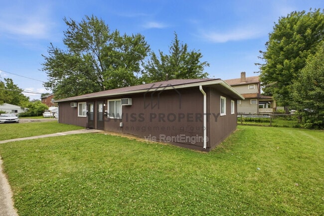 Building Photo - 1567 Briarwood Ave