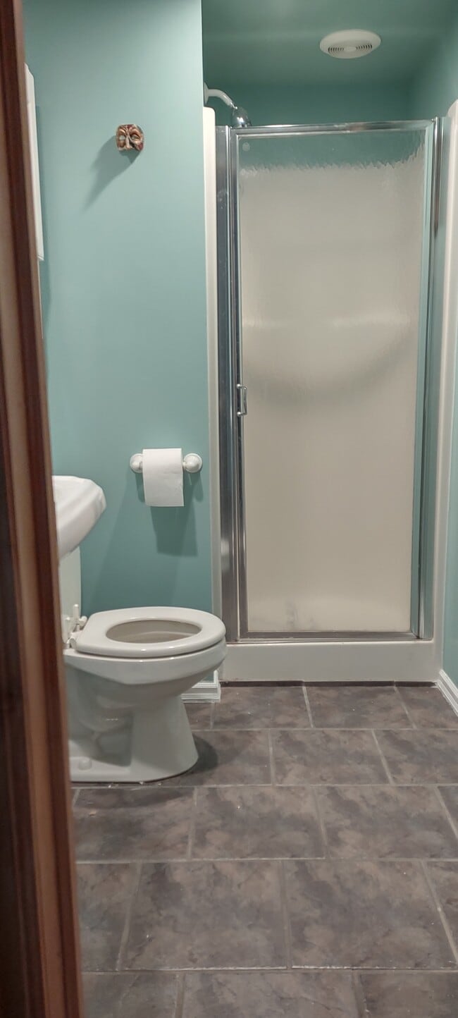 Photo - 883 Park Knoll Dr