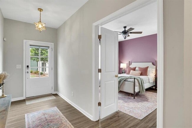 Photo - 775 Hamilton Cir SE