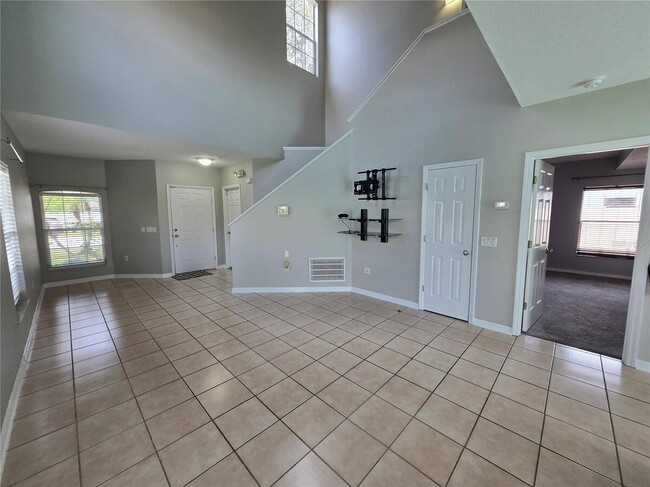 702 Sonja Cir
