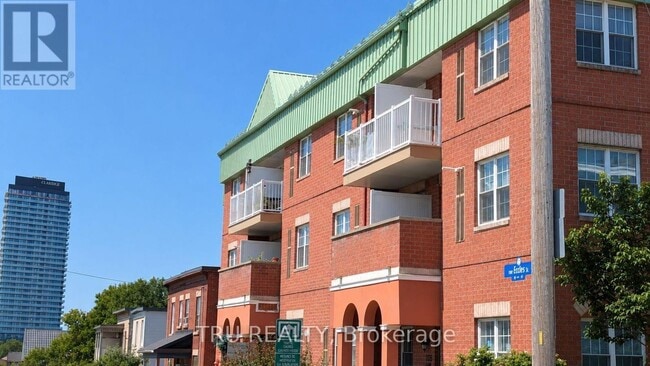 Photo - 130 Rochester St Unit 2